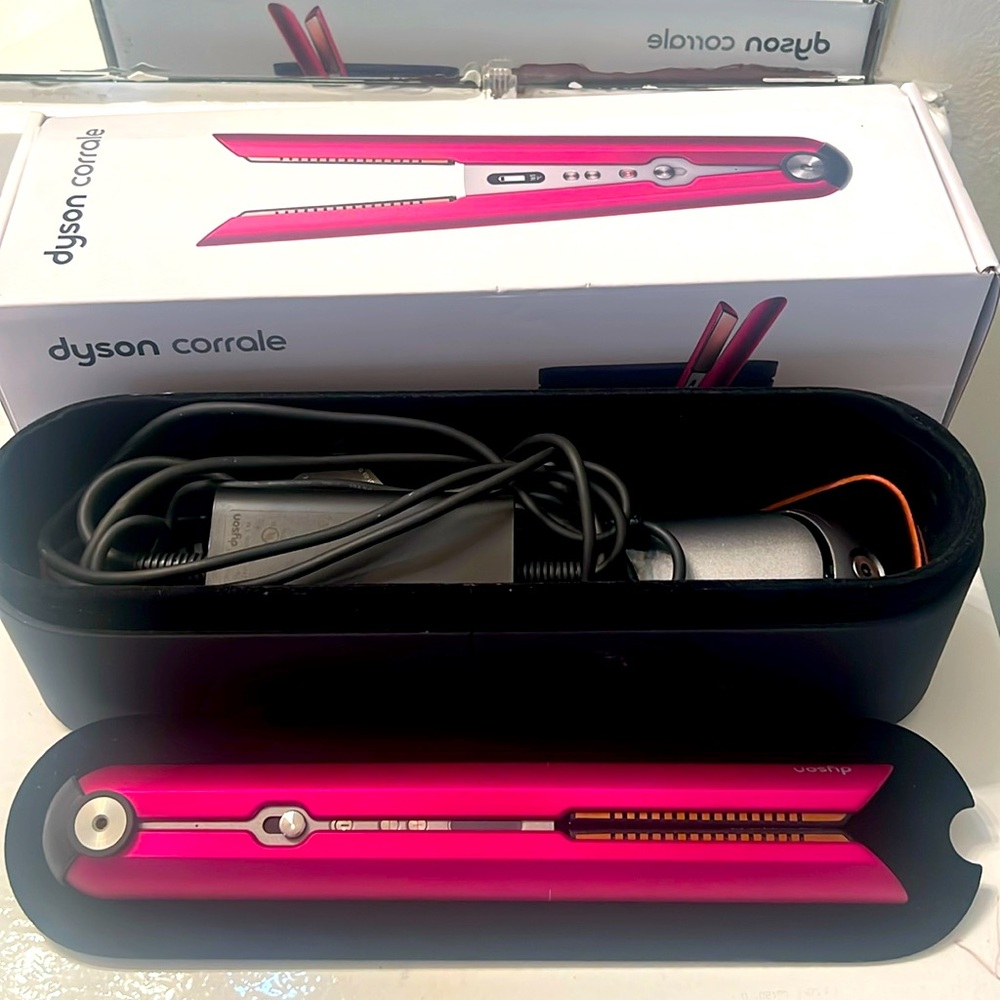 Dyson Pink Hair Straightener